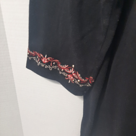 Cal Style Top Women's Sz XXXL Black Embroidered Neckline 3/4 Sleeves Boho - Picture 4 of 9